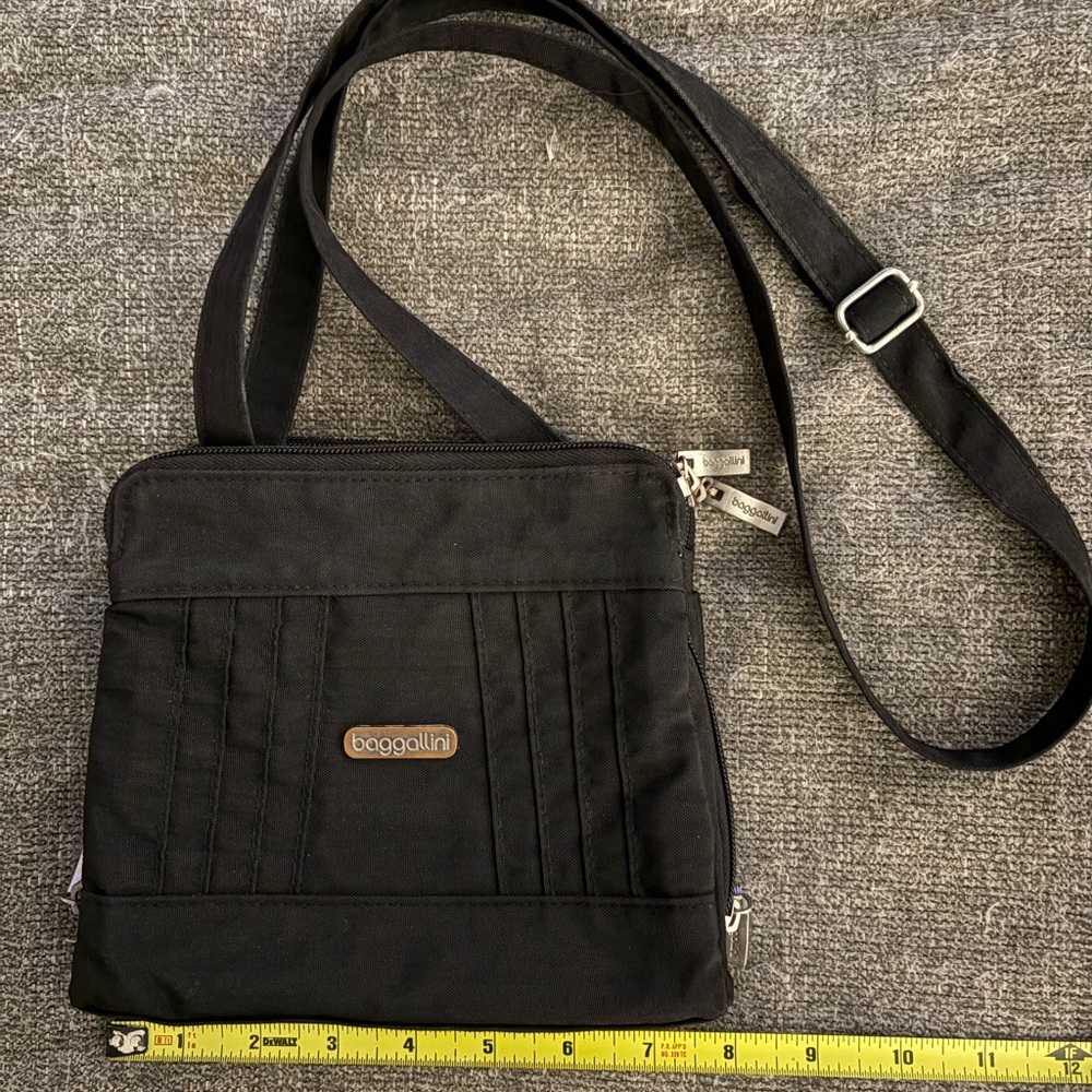 Baggallini Black Messenger Bag